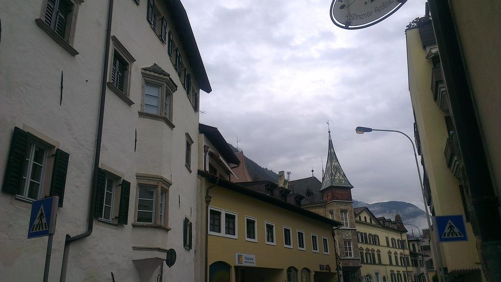 Casa Laurino In Centro A Bolzano Apartment Ruang foto